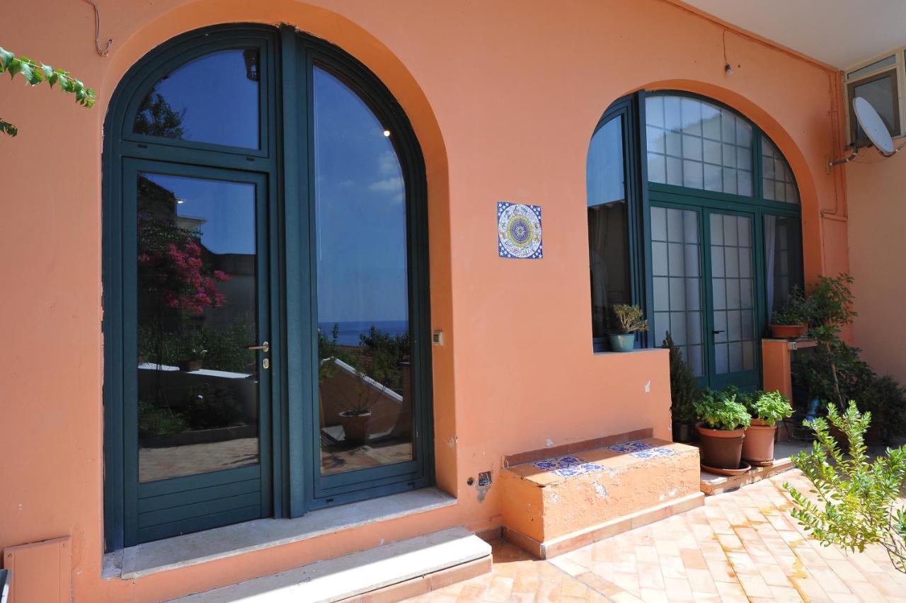 Casa Patty...Breath-Taking View! Apartamento Positano Exterior foto